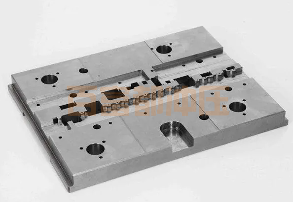 冲压机模具多少钱价格决定因素