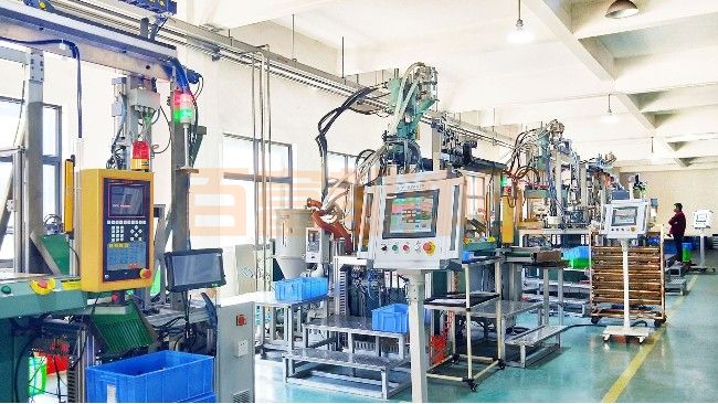 注塑成型模具加工精度难控制吗？